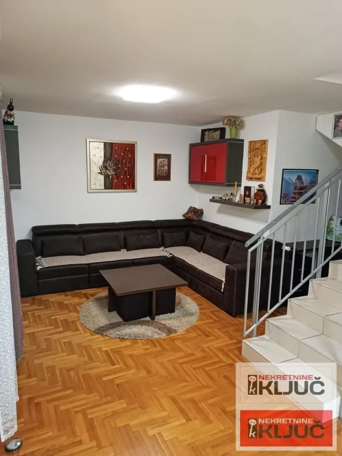 Prodaja, trosoban stan, 90m², Nova Detelinara, Novi Sad Sve Podlokacije