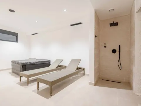 Prodaja, kuća, 240m², Pržno, Budva - image 9