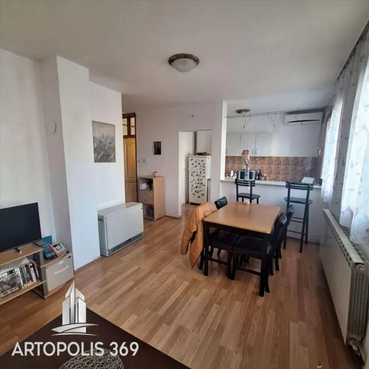 Prodaja, dvosoban stan, 49m², Zemun Centar, Zemun Sve Podlokacije