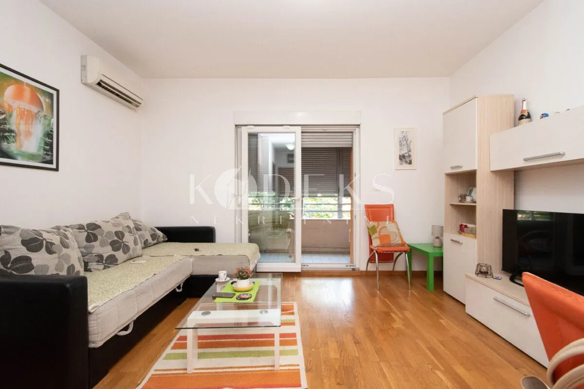 Rent, studio apartment, 33m², City Kvart, Podgorica