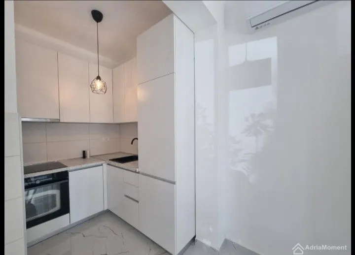 Rent, studio apartment, 30m², Donja Lastva, Tivat