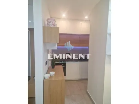 Rent, two bedroom apartment, 42m², Južni Bulevar, Vračar Sve Podlokacije - image 4