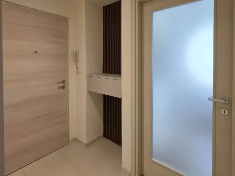 Izdavanje, dvosoban stan, 53m², Zabjelo, Podgorica - image 2