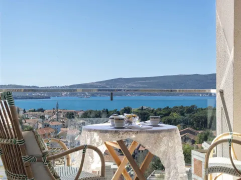 Sale, three bedroom apartment, 120m², Mažina, Tivat