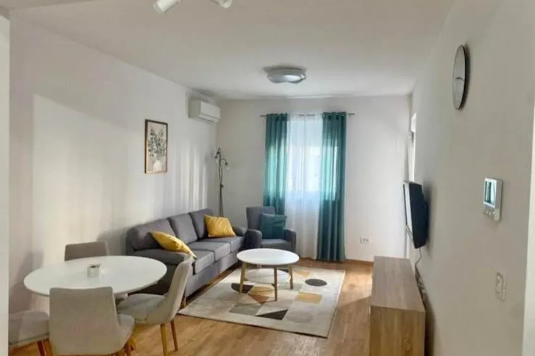 Rent, one bedroom apartment, 46m², Stari Aerodrom, Podgorica