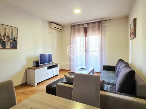 Prodaja, jednosoban stan, 41m², Stari Aerodrom, Podgorica - image 2