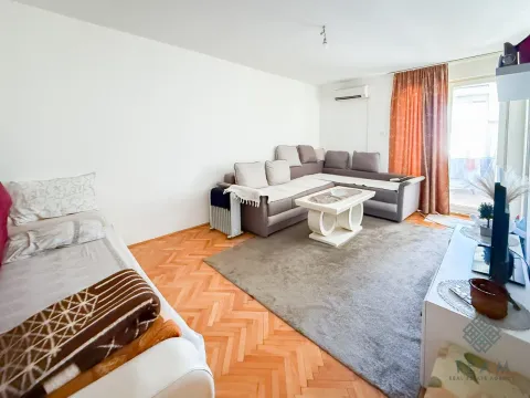 Prodaja, jednosoban stan, 55m², Stari Aerodrom, Podgorica - image 4