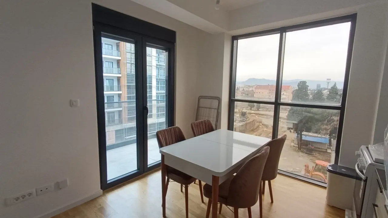 Izdavanje, jednosoban stan, 50m², Stari Aerodrom, Podgorica