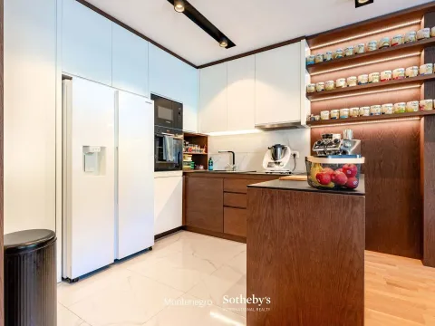 Sale, two bedroom apartment, 85m², Dobrota, Kotor - image 9