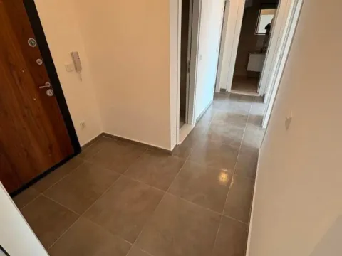 Sale, two bedroom apartment, 69m², Ulcinj, Crna Gora - image 6