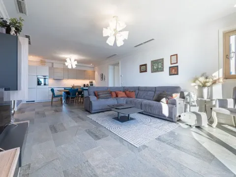 Prodaja, trosoban stan, 108m², Luštica, Tivat - image 8