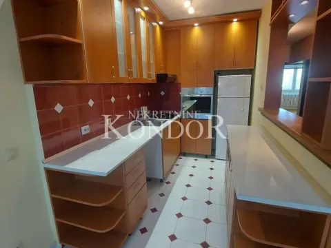 Sale, three bedroom apartment, 68m², Novi Beograd Blok 21, Novi Beograd Sve Podlokacije - image 2