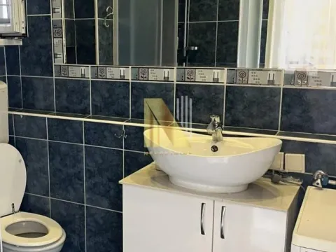 Izdavanje, dvosoban stan, 48m², Centar, Novi Sad - image 9