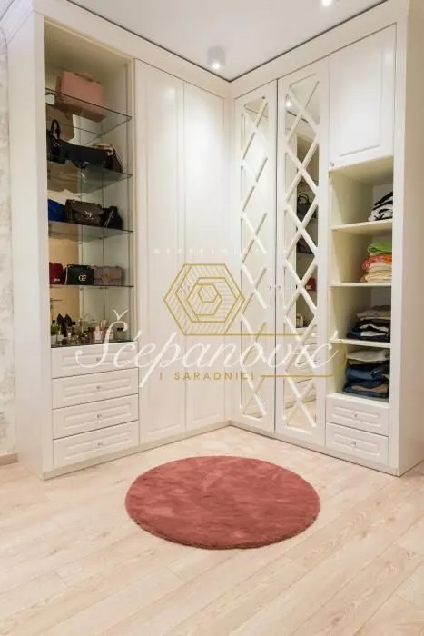 Prodaja, četvorosoban stan, 106m², Grbavica, Novi Sad Sve Podlokacije