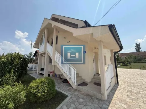 Prodaja, kuća, 200m², Majur, Jagodina - image 6