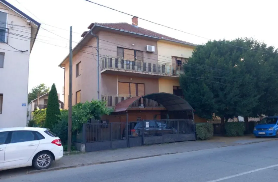 Prodaja, kuća, 270m², Batajnica, Beograd