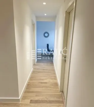 Rent, three bedroom apartment, 98m², Savski Venac, Beograd - image 10