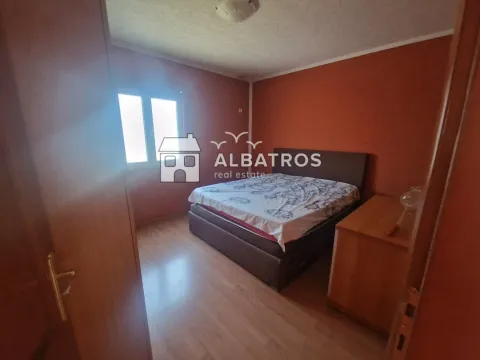 Izdavanje, trosoban stan, 145m², Šušanj, Bar - image 8