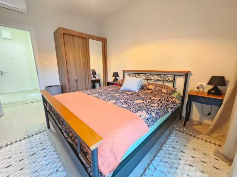 Rent, one bedroom apartment, 57m², Bečići, Budva - image 18