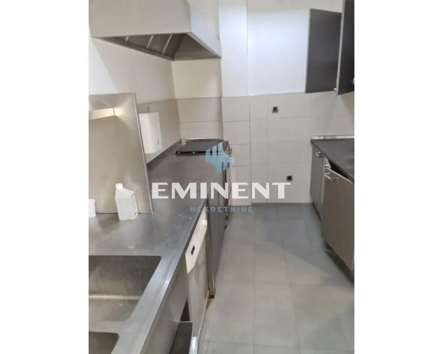 Rent, office space, 2776m², Zemun Sve Podlokacije, Beograd