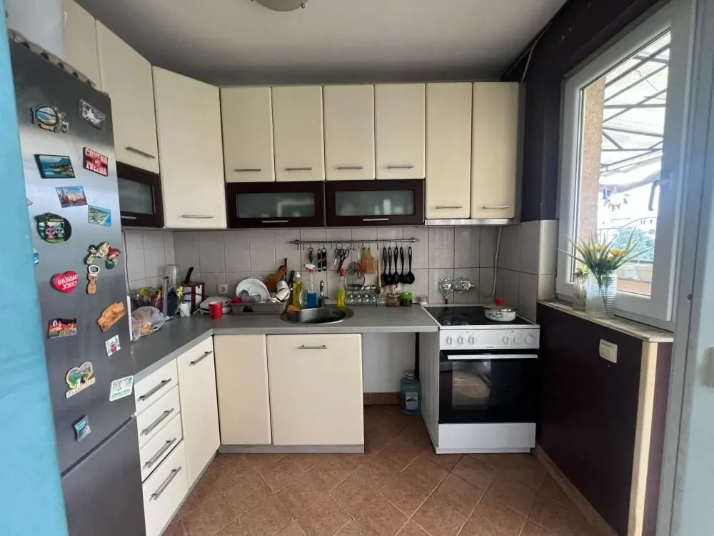 Prodaja, trosoban stan, 82m², Brace Jerković, Voždovac Sve Podlokacije