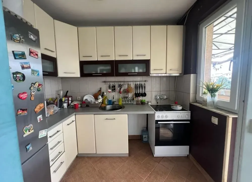 Prodaja, trosoban stan, 82m², Brace Jerković, Voždovac Sve Podlokacije