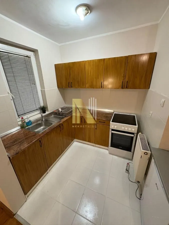 Izdavanje, jednosoban stan, 45m², Rotkvarija, Novi Sad Sve Podlokacije
