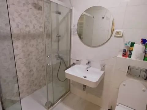 Izdavanje, jednosoban stan, 49m², Central Point, Podgorica - image 9