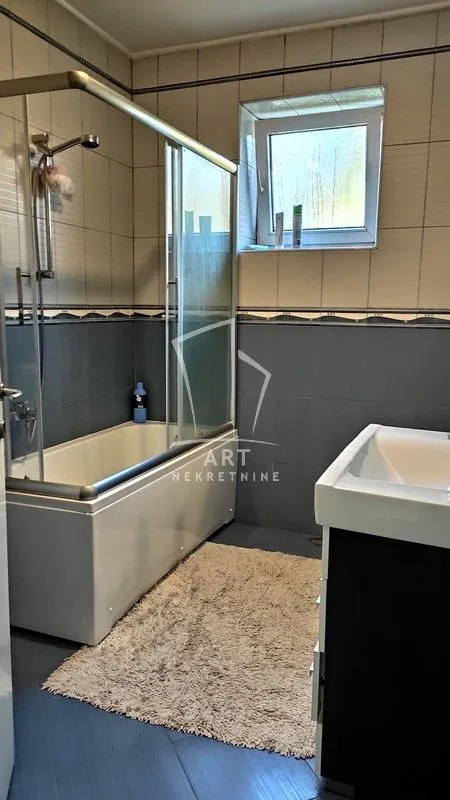 Sale, house, 427m², Voždovac Sve Podlokacije, Beograd