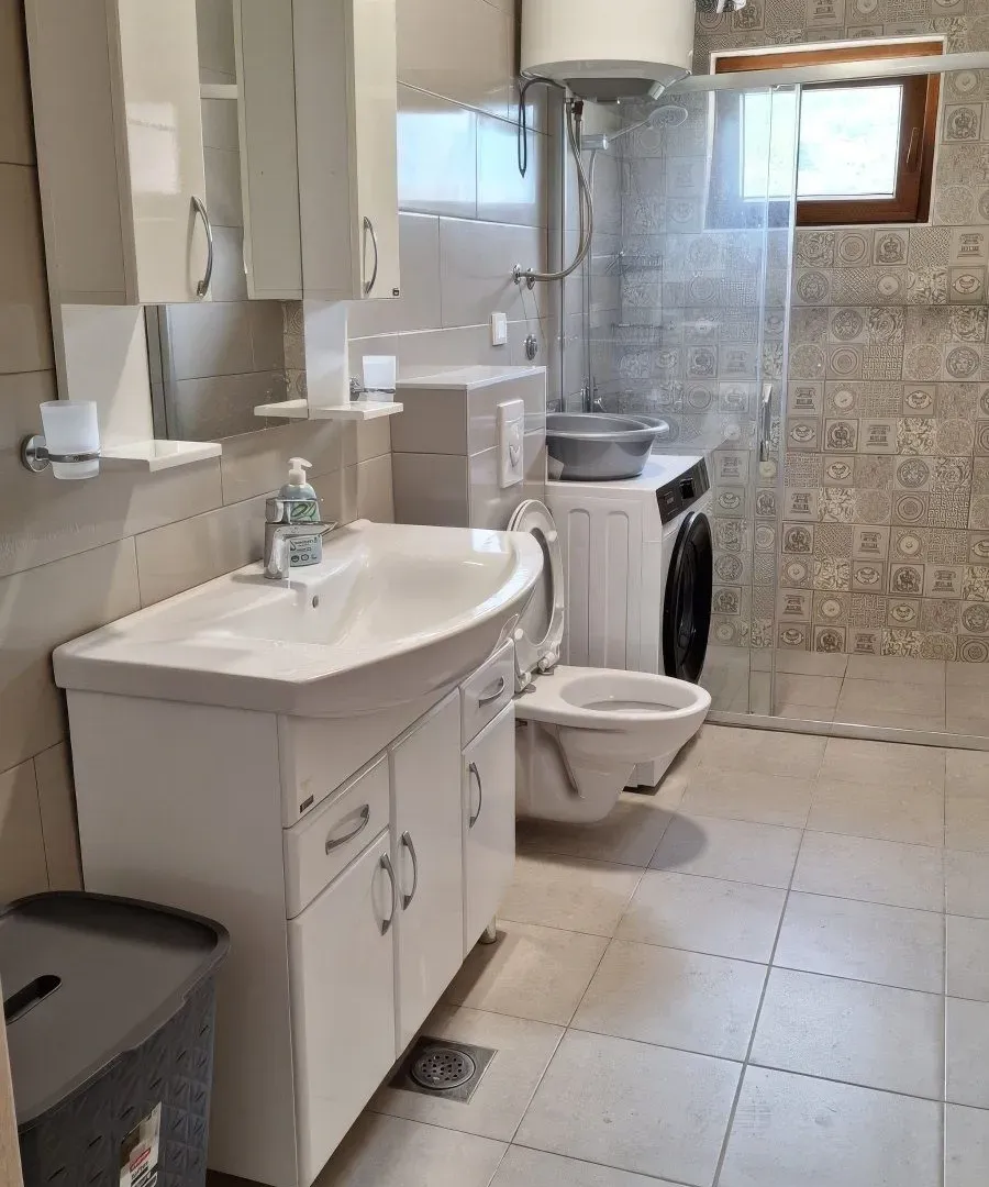 Sale, three bedroom apartment, 107m², Centar, Tivat