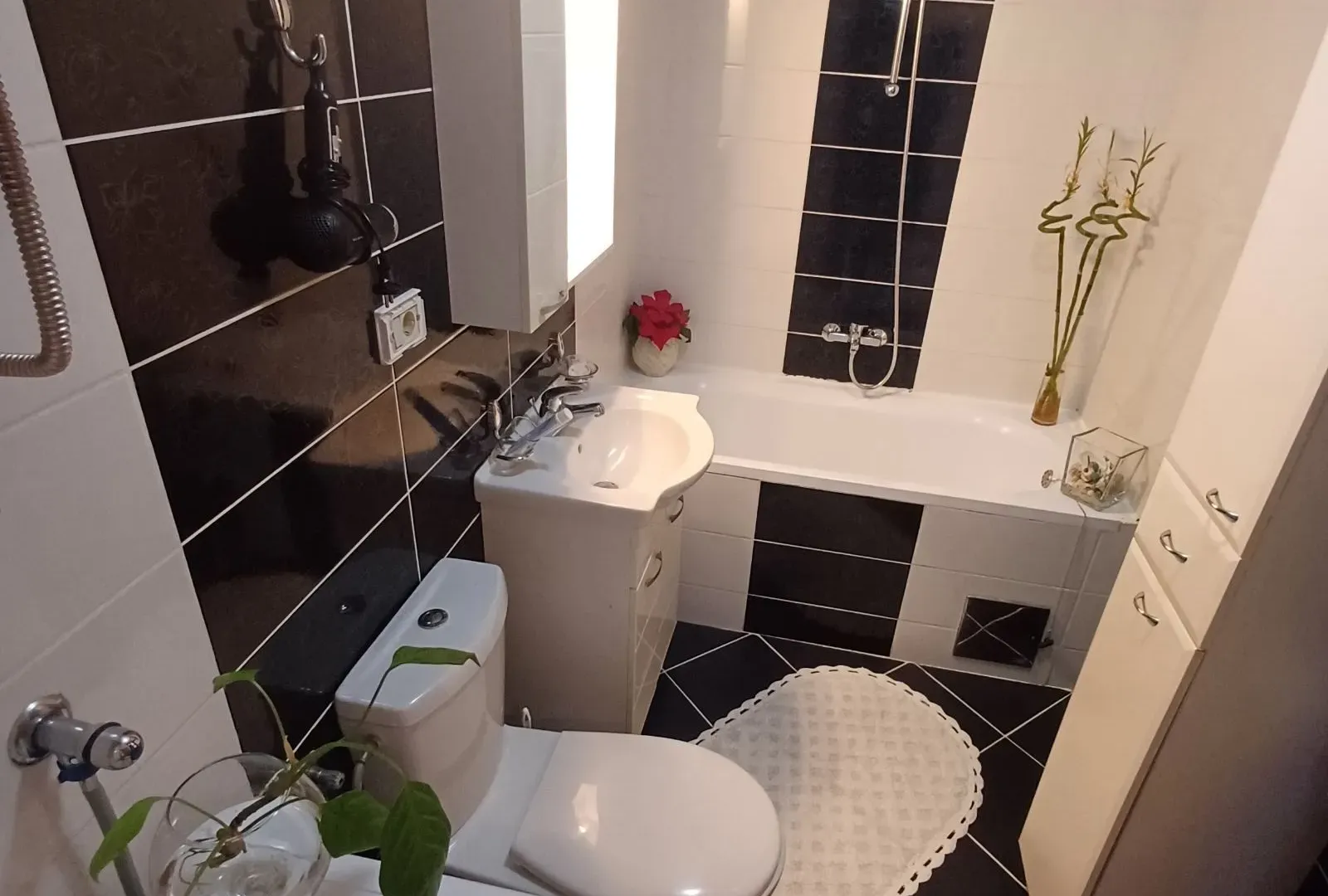 Rent, two bedroom apartment, 106m², Bonići, Tivat