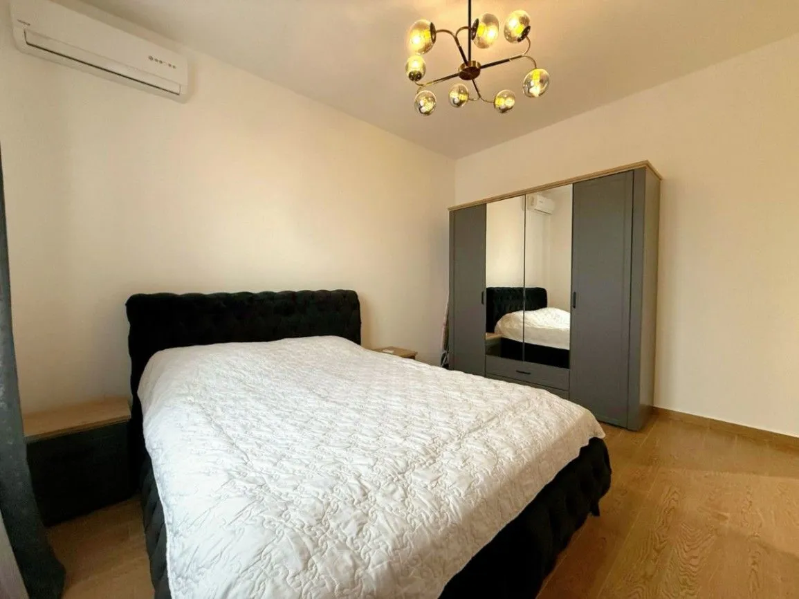 Prodaja, dvosoban stan, 81m², Bečići, Budva