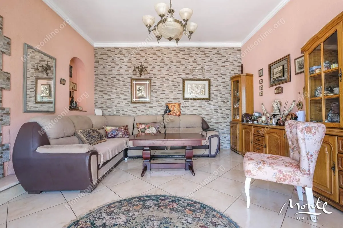 Prodaja, kuća, 172m², Muo, Kotor