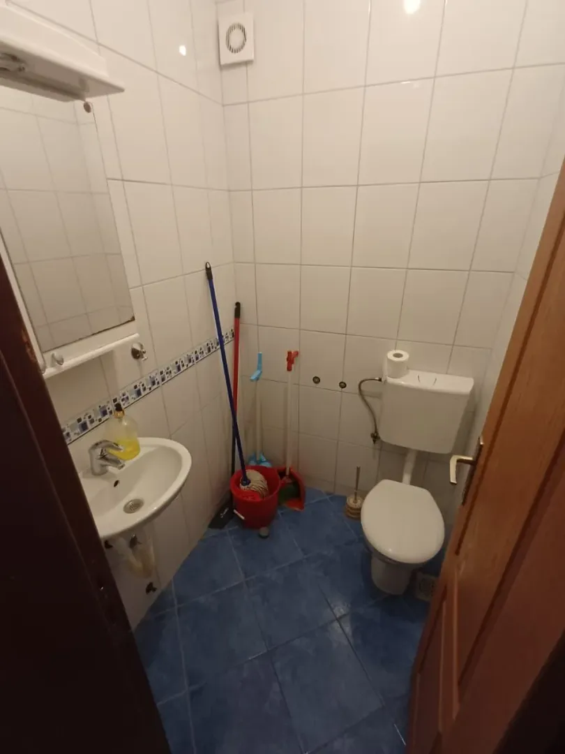 Izdavanje, trosoban stan, 95m², Zelenika, Herceg Novi