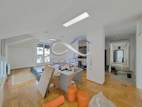 Izdavanje, četvorosoban stan, 147m², Centar, Novi Sad - image 6