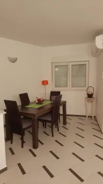 Rent, one bedroom apartment, 56m², Prijevor, Budva - image 10
