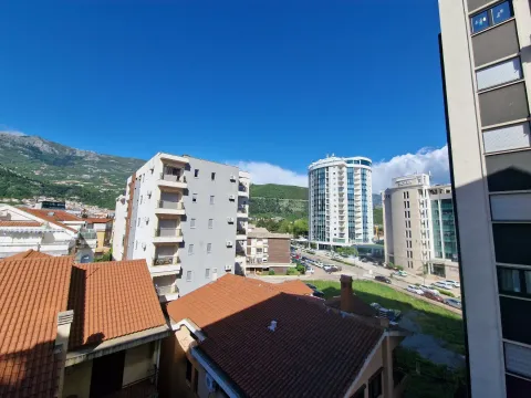 Izdavanje, jednosoban stan, 48m², Budva, Crna Gora - image 25