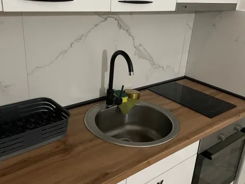 Izdavanje, jednosoban stan, 41m², Stari Aerodrom, Podgorica - image 3