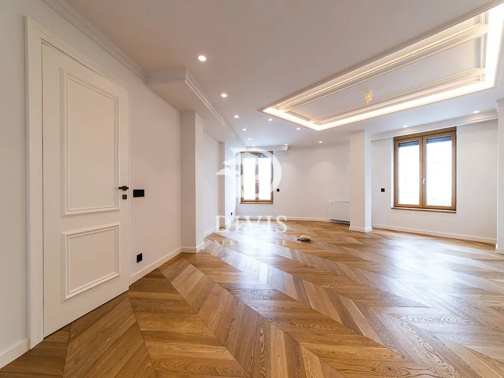 Sale, three bedroom apartment, 198m², Vračar Hram, Vračar Sve Podlokacije