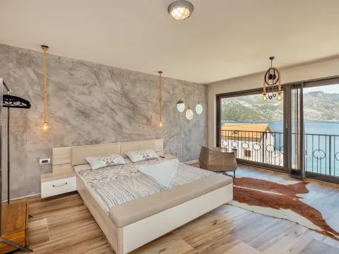 Rent, house, 300m², Kostanjica, Kotor - image 17