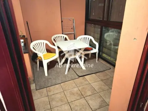 Rent, four bedroom apartment, 105m², Vračar Sve Podlokacije, Beograd - image 20