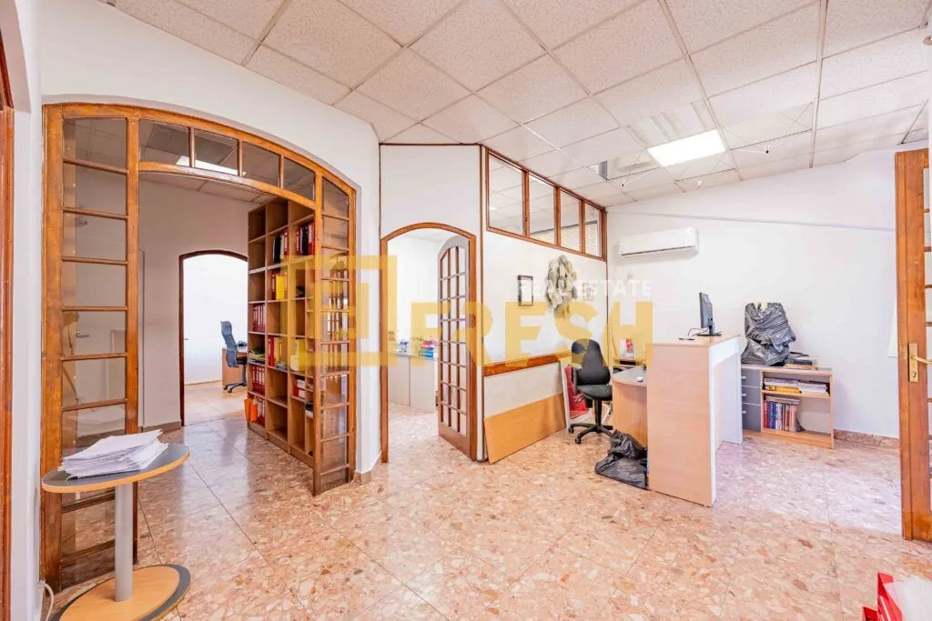 Sale, office space, 106m², Stari Aerodrom, Podgorica