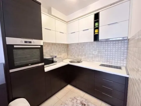 Rent, one bedroom apartment, 45m², Podgorica, Crna Gora - image 7