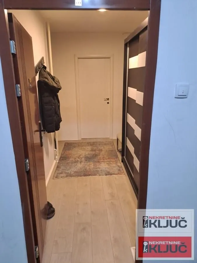 Prodaja, dvosoban stan, 55m², Novo naselje, Novi Sad