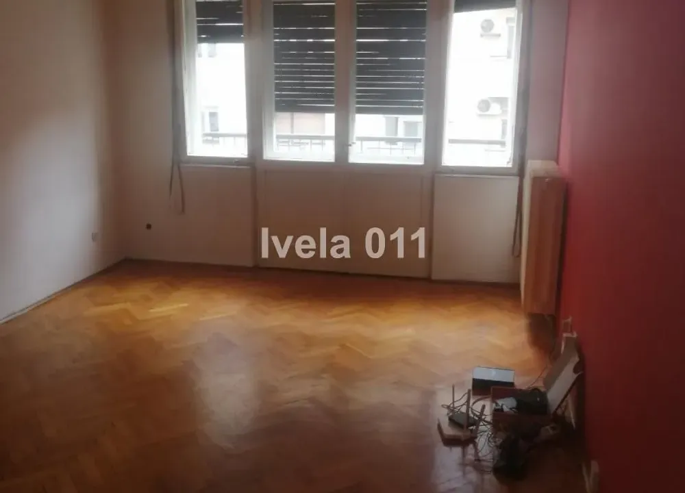 Prodaja, dvosoban stan, 60m², Savski Venac, Beograd