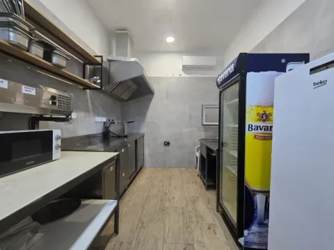 Rent, office space, 50m², Pobrežje, Podgorica - image 9