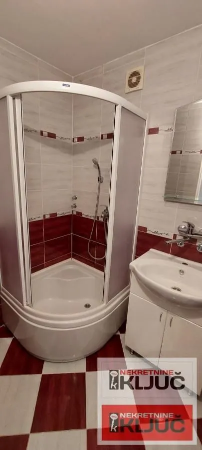 Izdavanje, dvosoban stan, 52m², Liman 3, Novi Sad Sve Podlokacije