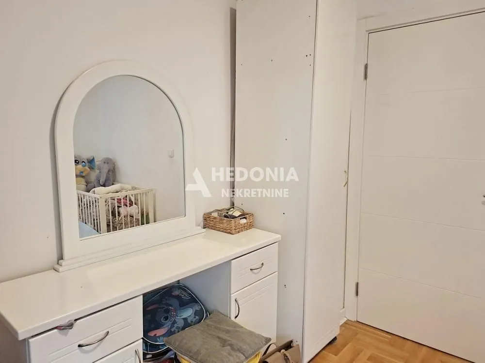 Sale, three bedroom apartment, 71m², Južni Bulevar, Vračar Sve Podlokacije