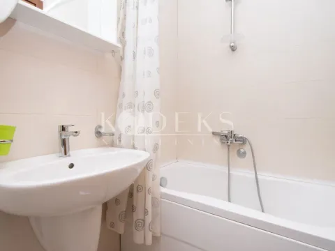 Rent, studio apartment, 33m², City Kvart, Podgorica - image 11