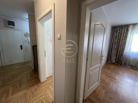 Izdavanje, trosoban stan, 65m², Grbavica, Novi Sad Sve Podlokacije - image 7